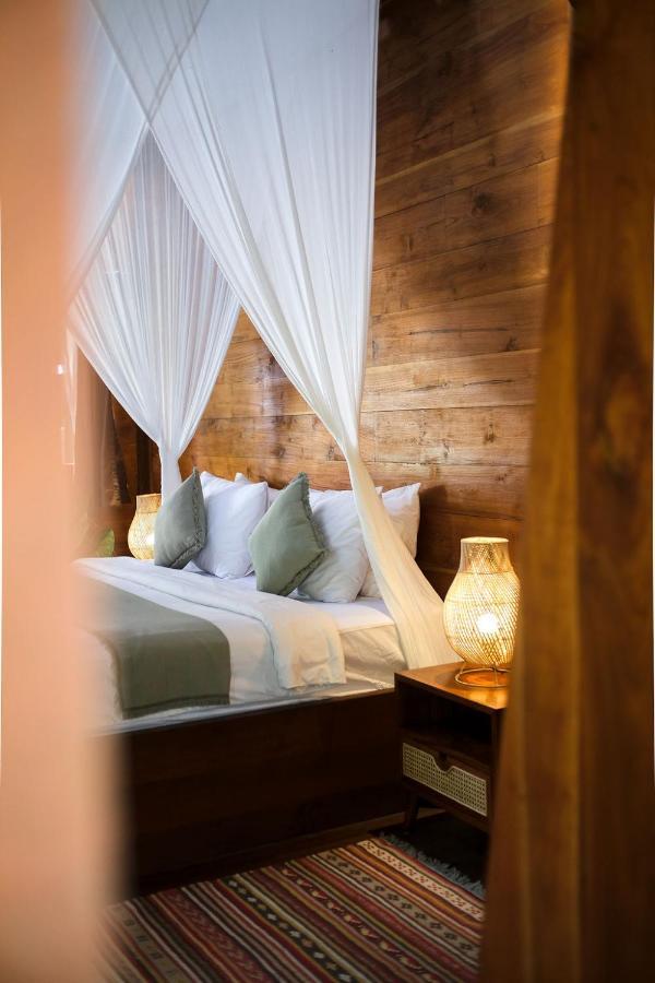 Kayu Mama Resort And Spa 울루와뚜 외부 사진