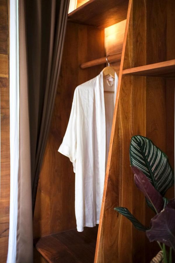 Kayu Mama Resort And Spa 울루와뚜 외부 사진